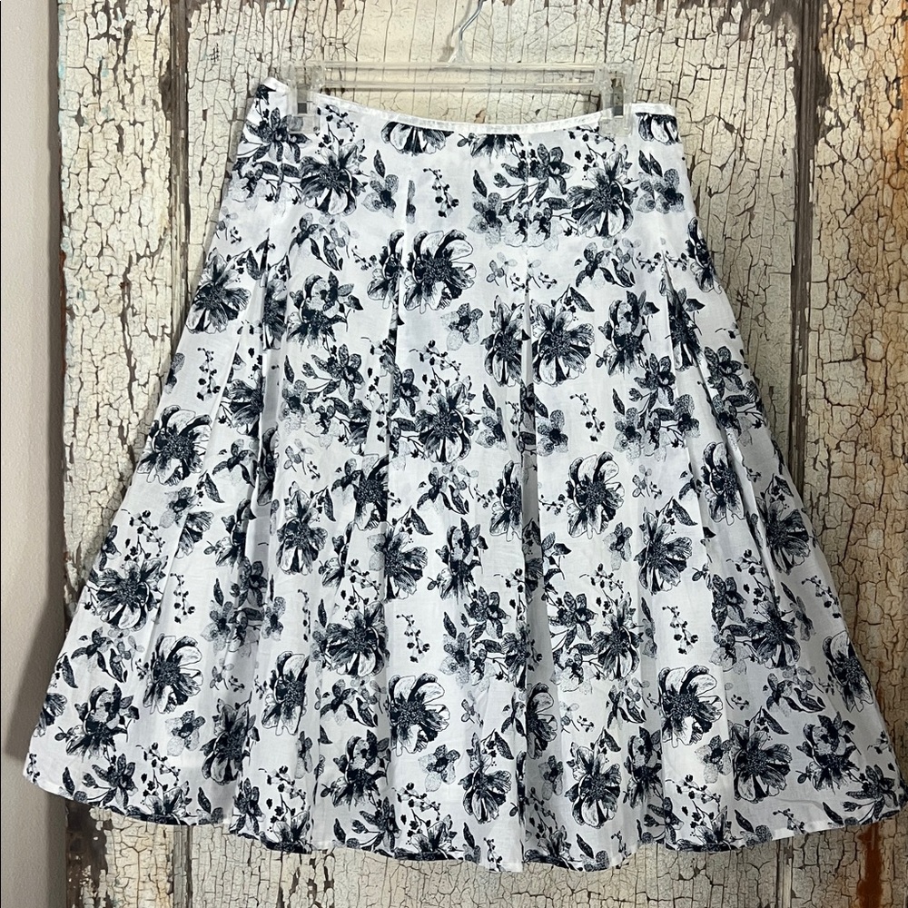 St. John’s bay Pleated A-Line Skirt - Blue Floral print